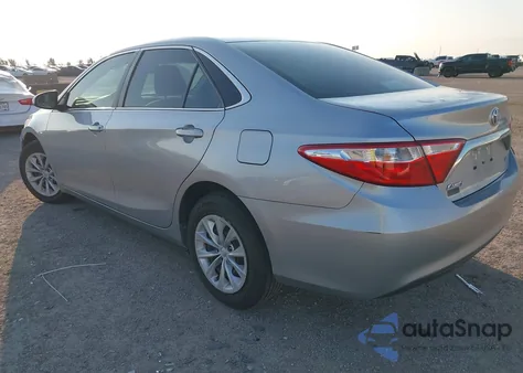 2017 Toyota Camry Le z USA, uszkodzony, nr VIN 4T1BF1FK2HU663186